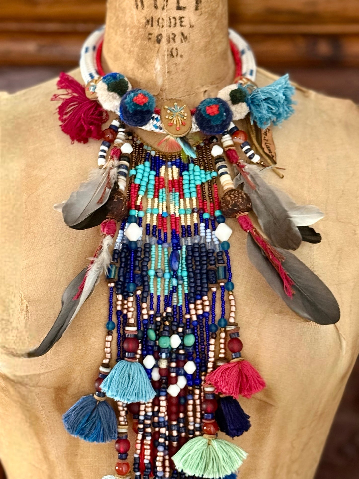 FEATHER FLOWER MOON NECKLACE