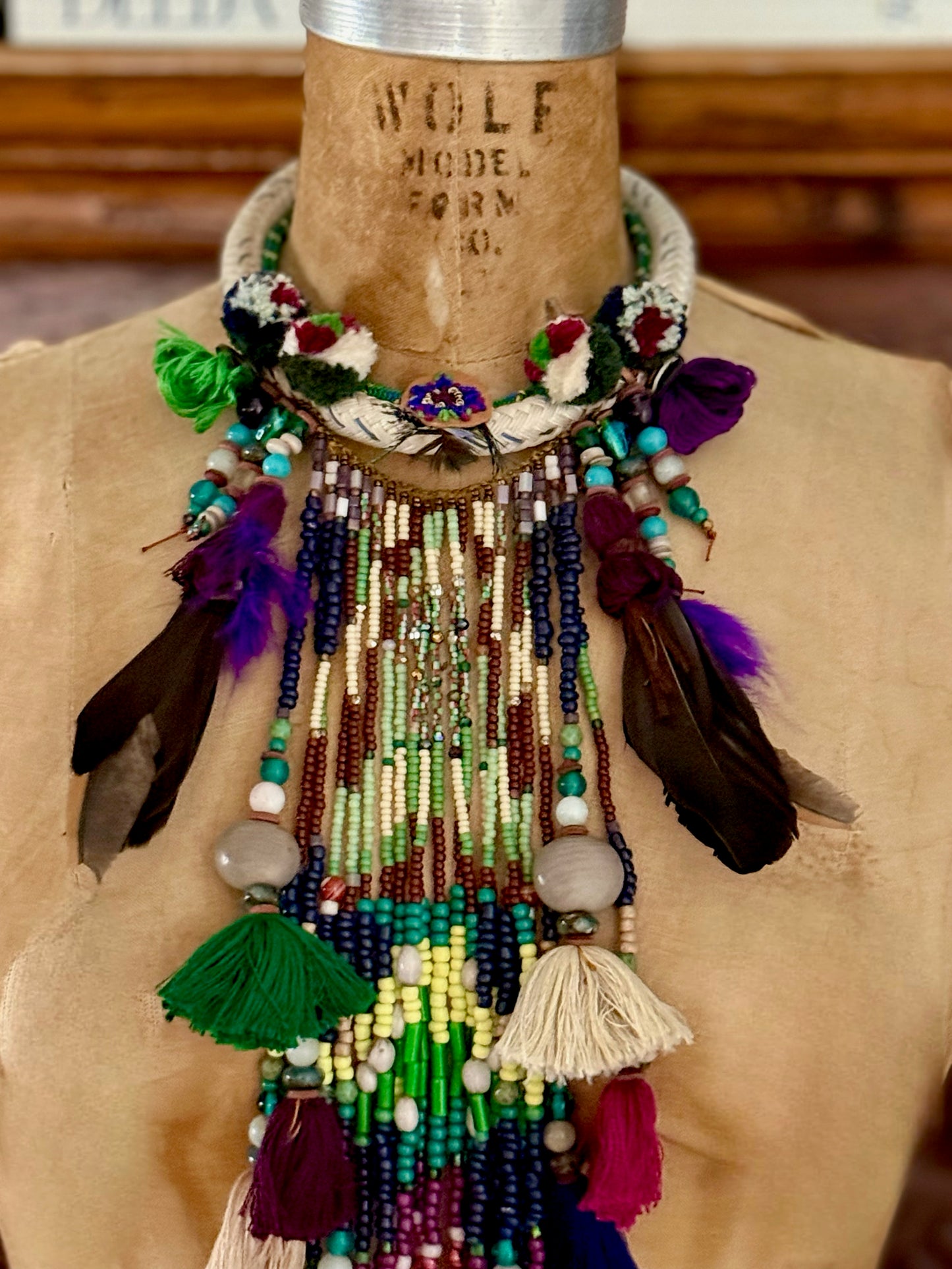 FEATHER FLOWER MOON NECKLACE